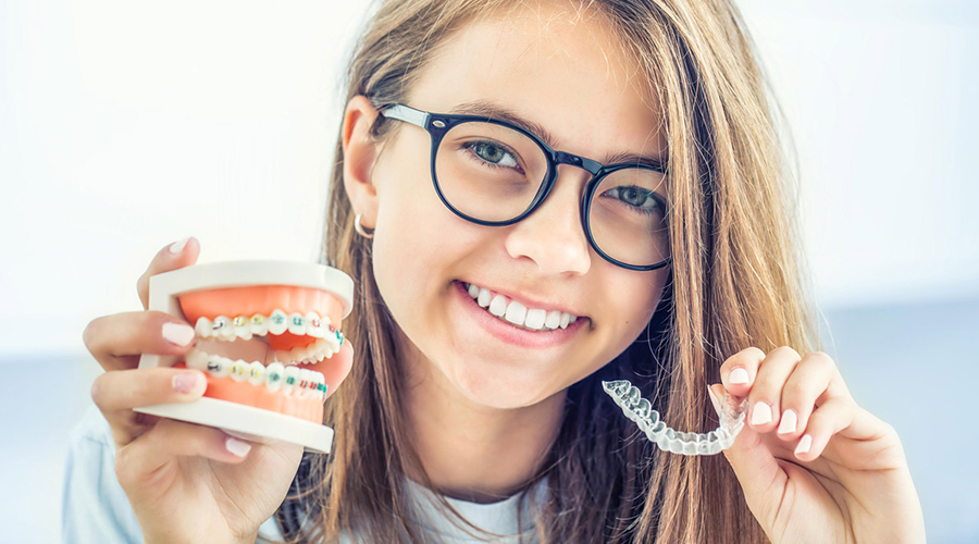 Invisible braces and teeth aligners in Paschim vihar
